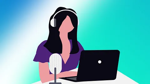 Eine abstrakte Dame arbeitet am Laptop und mit Headset am Kopf